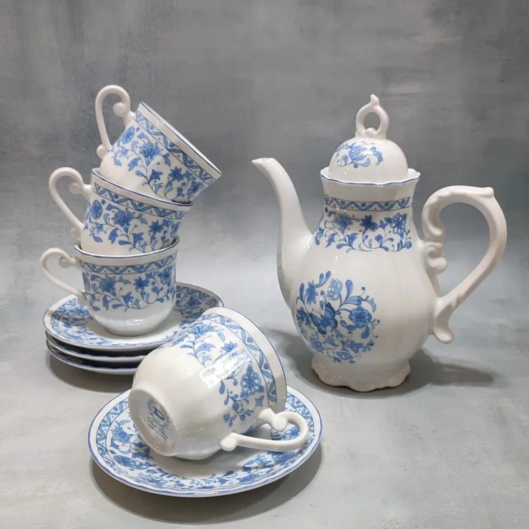 https://media.karousell.com/media/photos/products/2023/10/29/daiti_china_tea_set_japan_1_se_1698547850_1ff1ab91_progressive.jpg