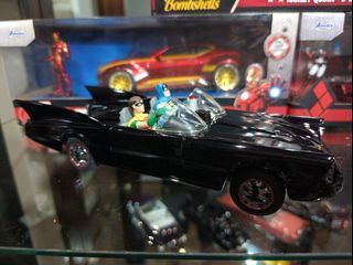 2005 Hot Wheels Batman Begins Batmobile, Hobbies & Toys, Toys