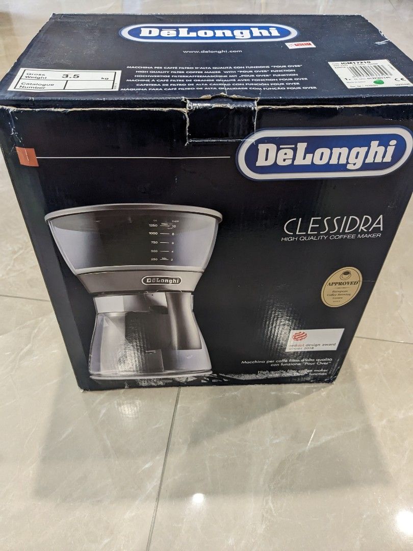 DeLonghi Coffee pot, with a spare pot, TV & Home Appliances, Kitchen