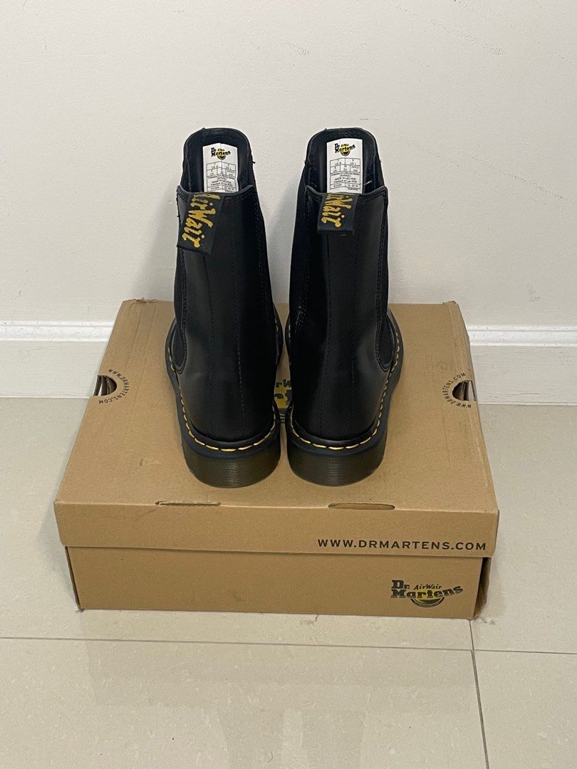 Doc Martens Chelsea boots, Men's Fashion, Footwear, Boots on Carousell