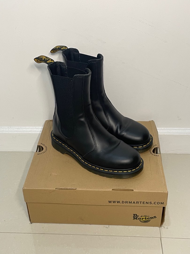 Doc Martens Chelsea boots, Men's Fashion, Footwear, Boots on Carousell