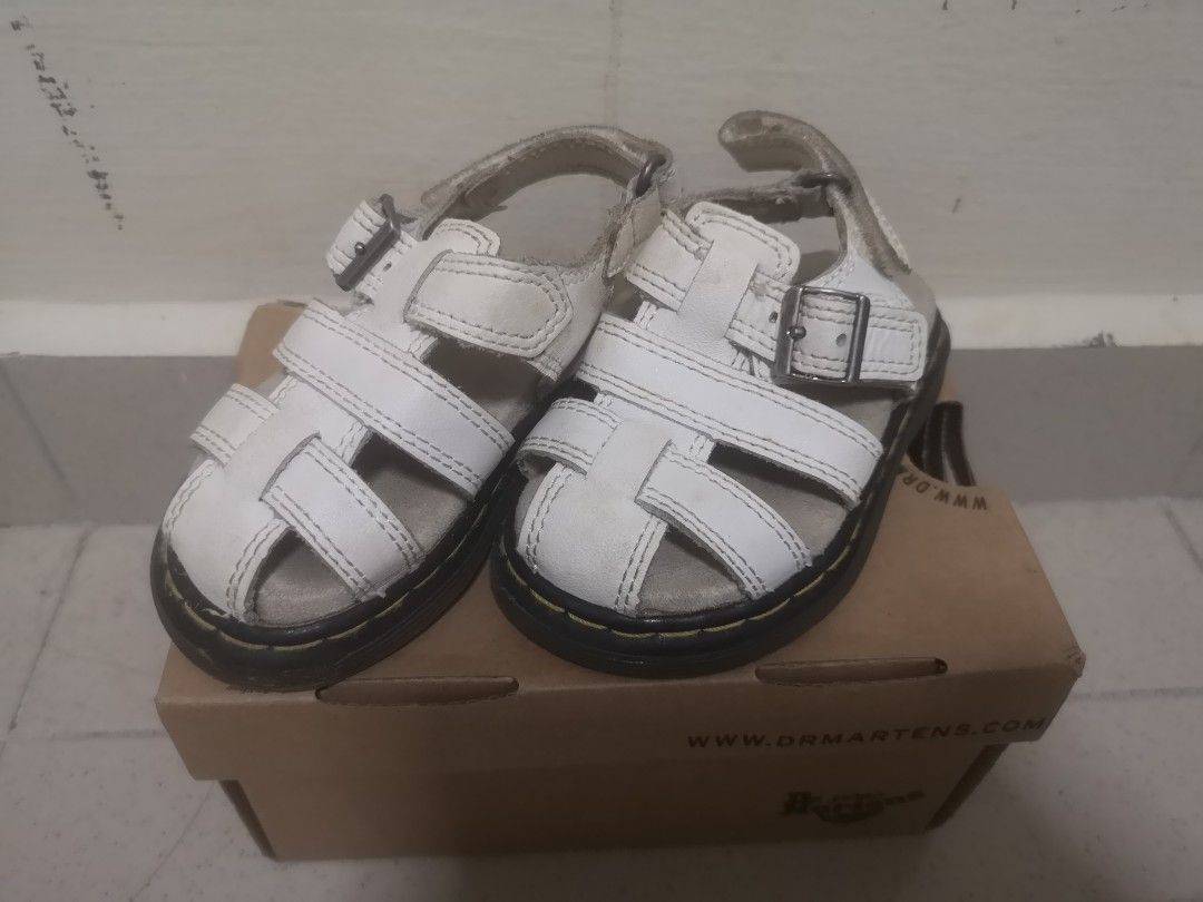 Doc marten hotsell sandals kids