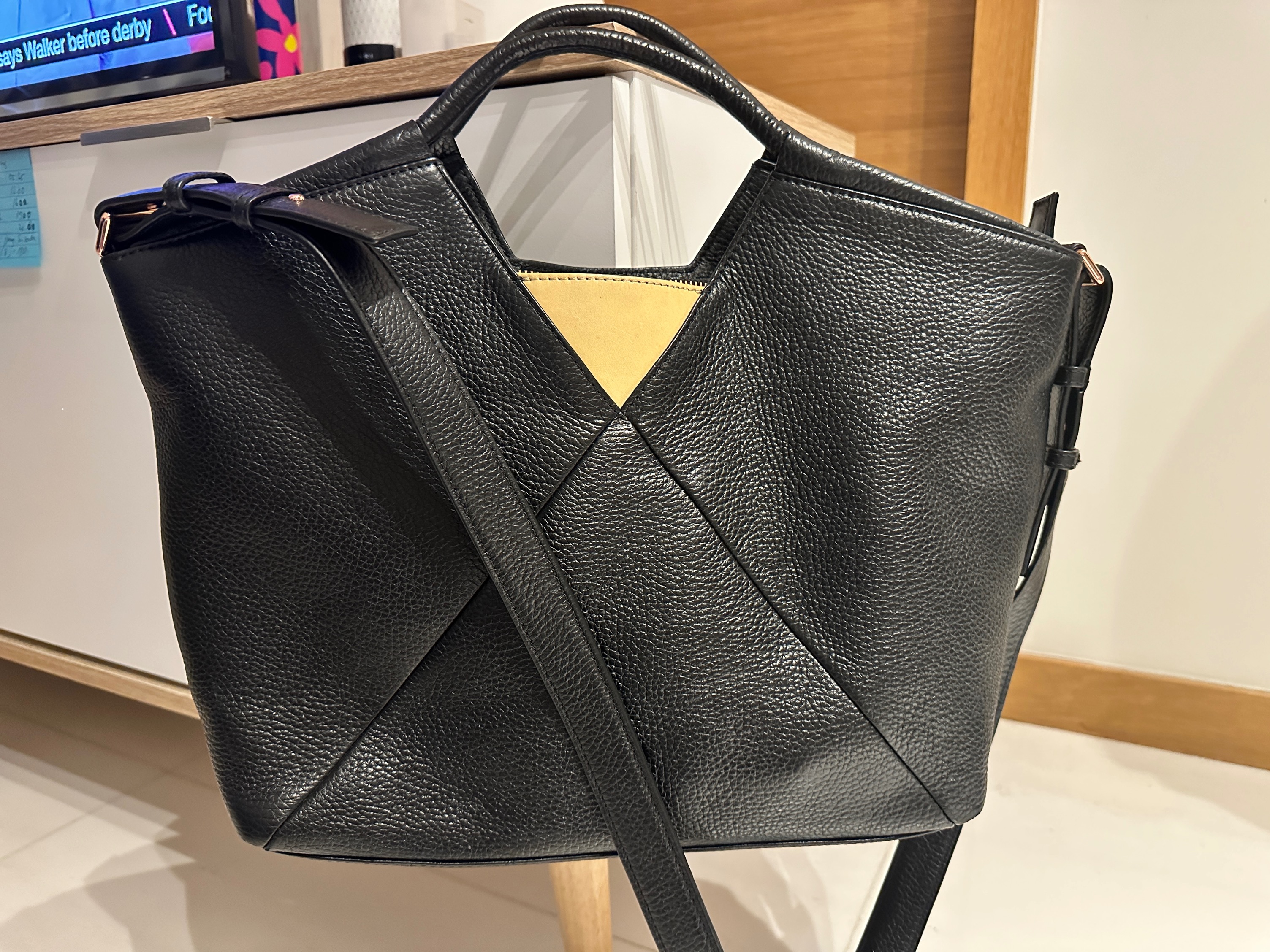 Ecco linnea sale crossbody
