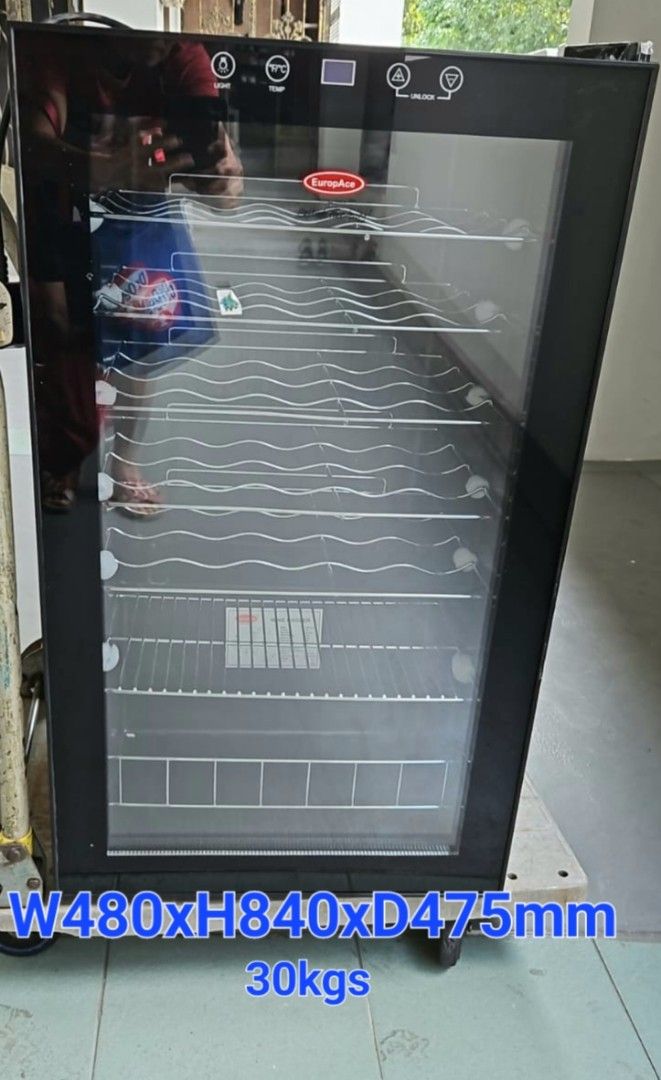 Europace 33 Bottles Wine Cooler EWC 1331S + Free 6 NonMatching Wine