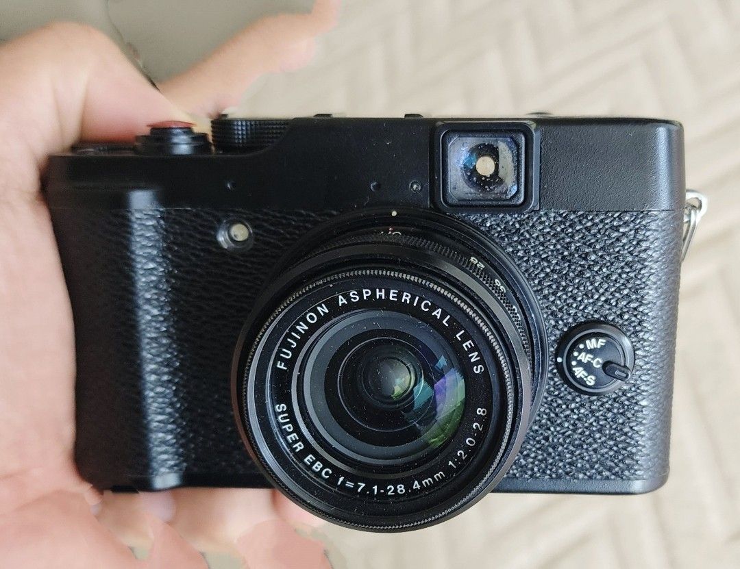 Fujifilm X10 XTrans Sensor, Photography, Cameras on Carousell