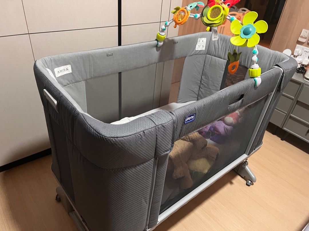 Gd Condition Chicco Next2Me Forever Bed , Babies & Kids, Baby Nursery