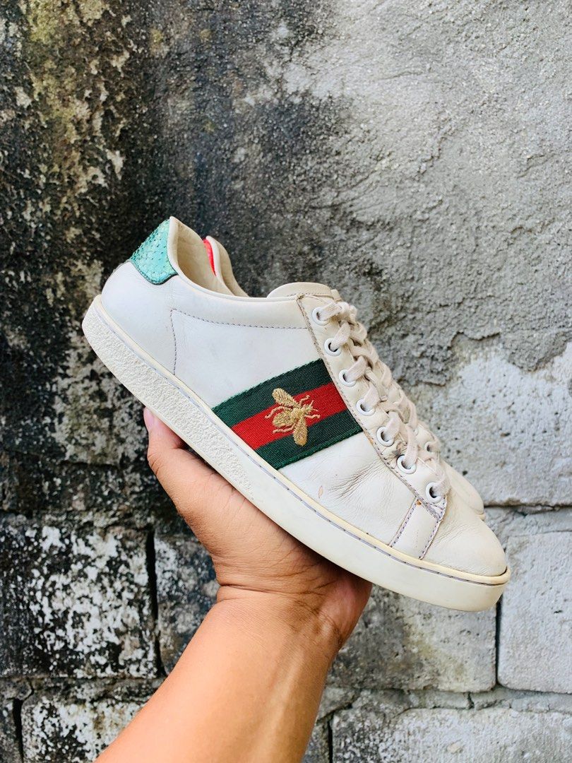 Gucci sneakers embroidered 2025