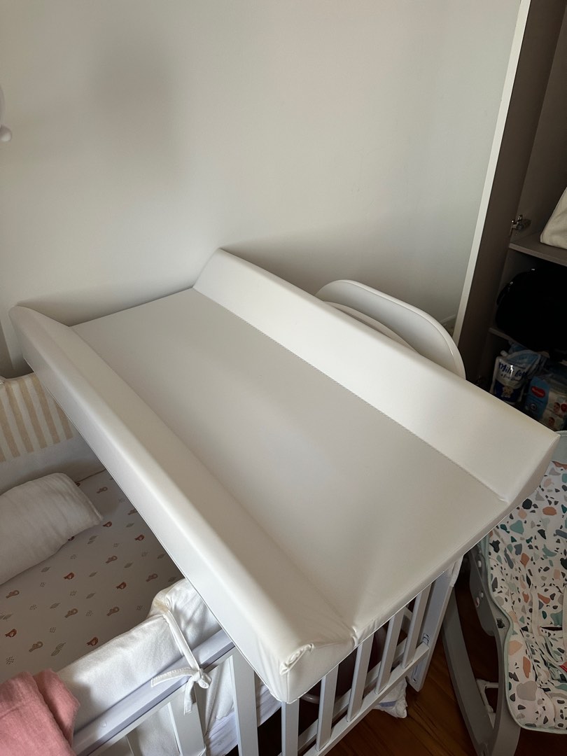 Happy cot diaper changing board, Babies & Kids, Bathing & Changing