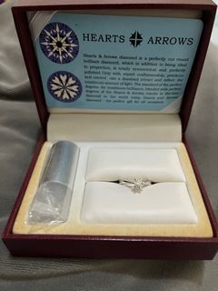 Hearts & arrows engagement ring 18k