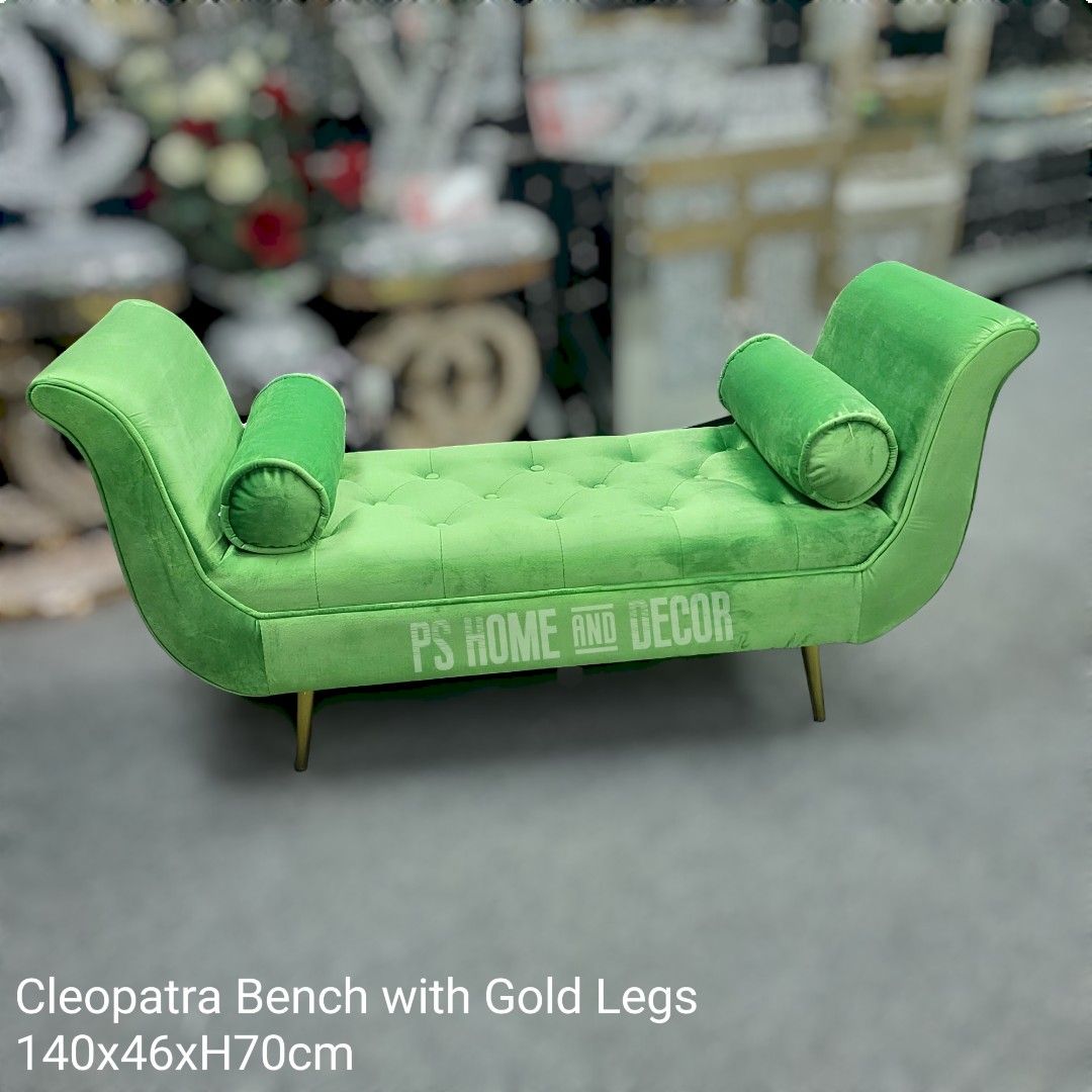 Cleopatra bench 2025