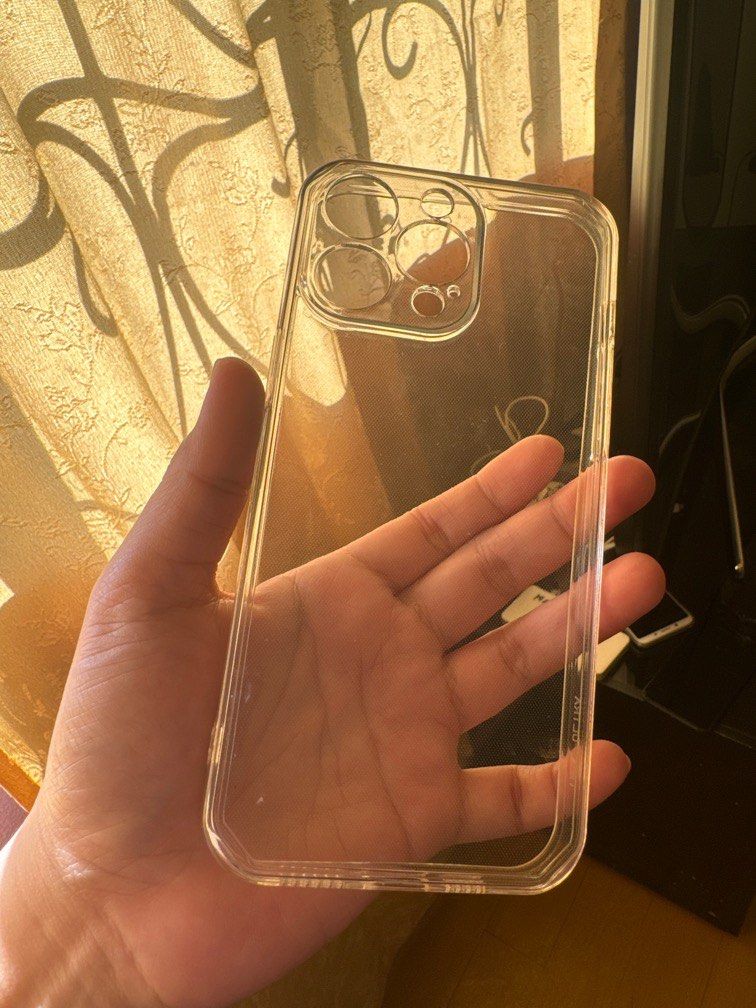 Iphone 15 pro max Clear Case (Category: Cases & Sleeves) located in Muntinlupa City. Submitted by Tins_preloved (Listing ID 1262729259, Image 1). Description: 2 days ko lang nagamit kasi bumili na ako ng bagong case. .