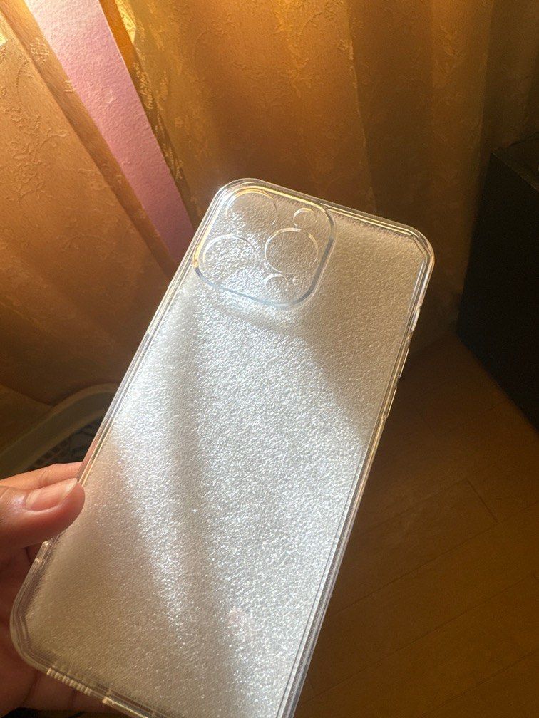 Iphone 15 pro max Clear Case (Category: Cases & Sleeves) located in Muntinlupa City. Submitted by Tins_preloved (Listing ID 1262729259, Image 3). Description: 2 days ko lang nagamit kasi bumili na ako ng bagong case. .