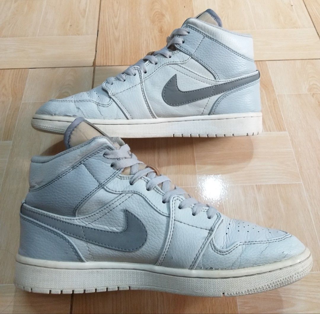 Aj 1 store light bone