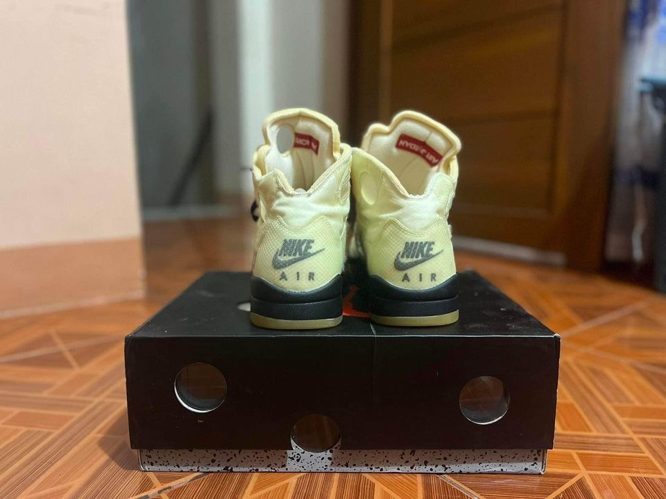 Jordan 5 Offwhite ( sail ) (Category: Sneakers) located in Manila. Submitted by r_j1es (Listing ID 1262777110, Image 3). Description: Ua pair size 10.5 dm for more info.