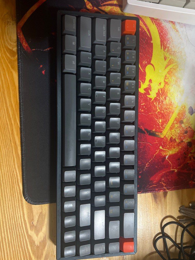 Keychron K6 (Category: Computer Keyboard) located in Quezon City. Submitted by 777e_vi (Listing ID 1262688580, Image 1). Description: Issue, hindi ko alam kung pano ifactory reset yung rgb kaya di ko ma turn on and yung letter D medyo nag fade na yung keycap Unit only no cables pero works with any type c.