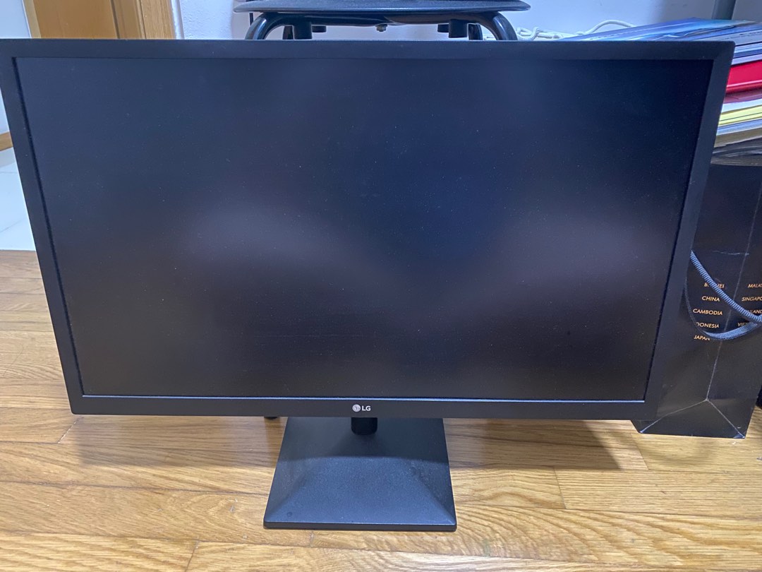 LG 24 inch monitor, Computers & Tech, Parts & Accessories, Monitor ...