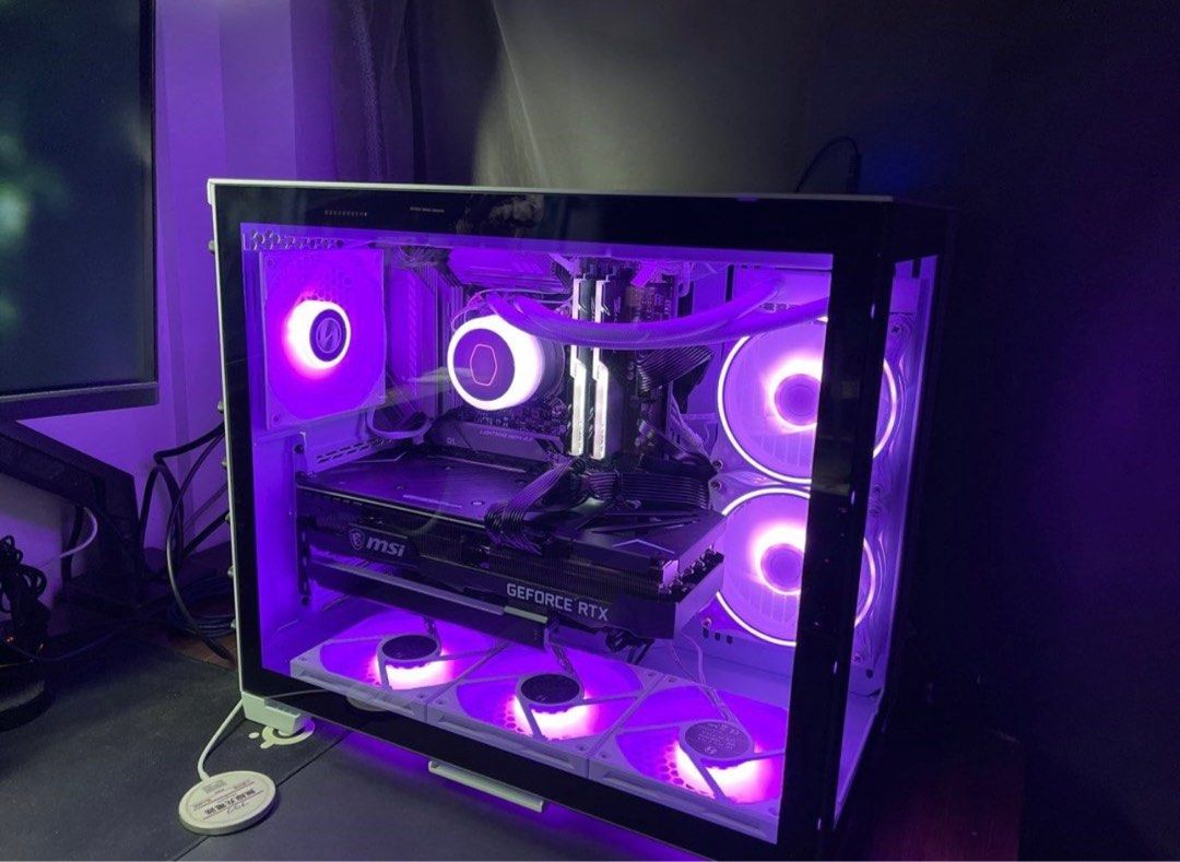 Lian Li ITX build, 17 11700KF, MSI RTX 3070TI, 16GB Ram, 200 FPS
