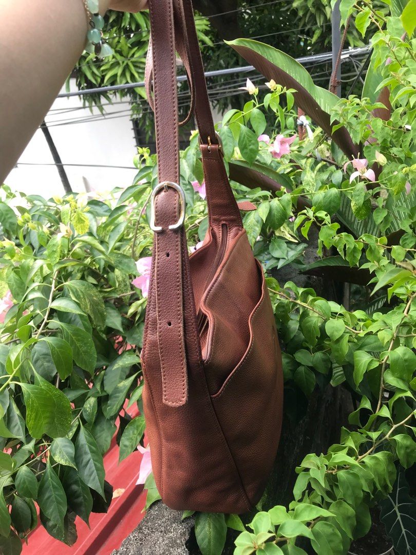 Longchamp Vintage Leather Hobo Bag