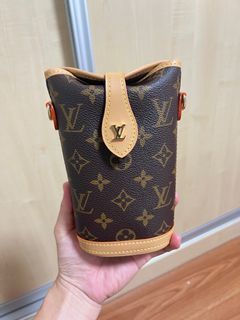 BN Louis Vuitton Carrot, Luxury, Bags & Wallets on Carousell