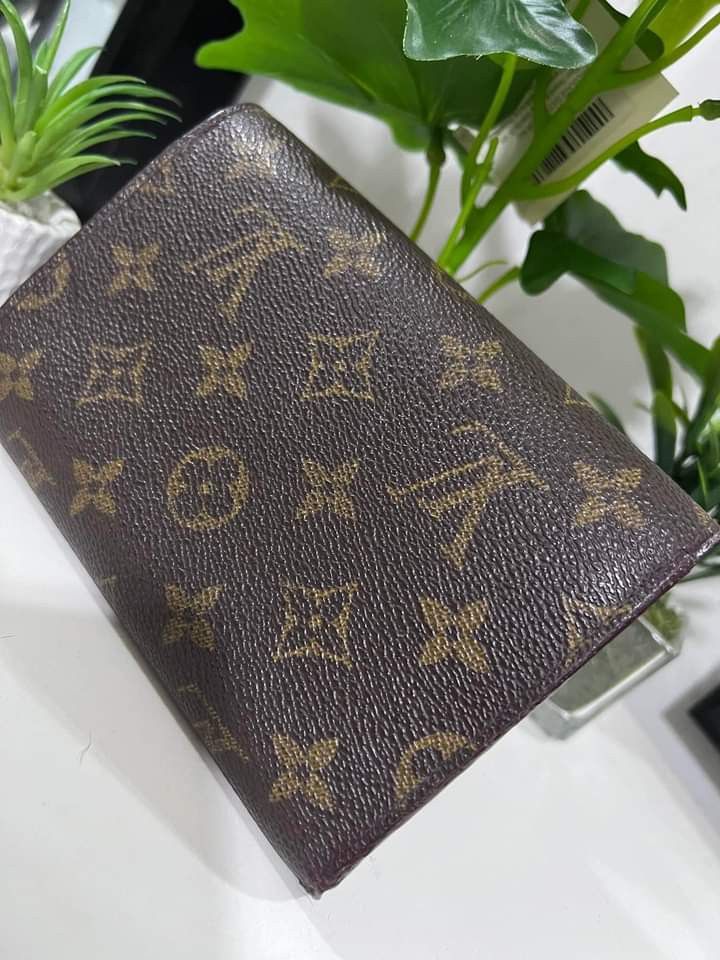 Louis Vuitton Damier Ebene Trousse Make Up Bag Pochette, Luxury, Bags &  Wallets on Carousell