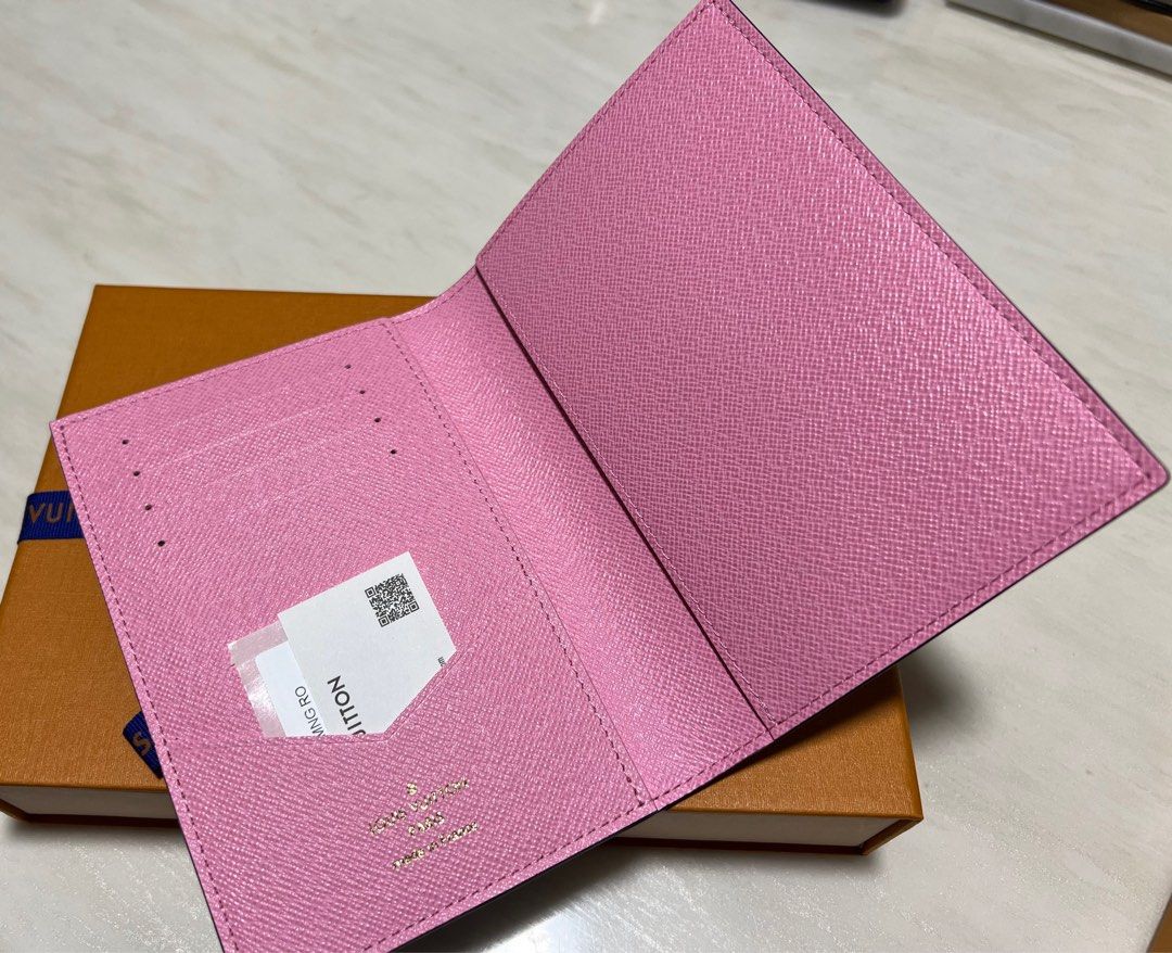 LOUIS VUITTON Passport Cover Fusha pink M80858 Monogram・Vivienne