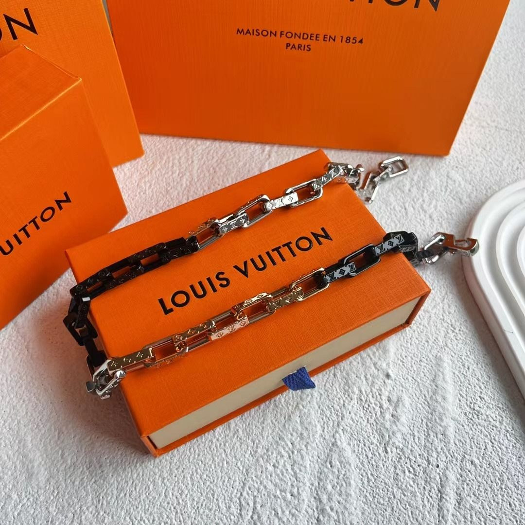 Louis Vuitton M01190 Monogram Chain Necklace , Multi, One Size