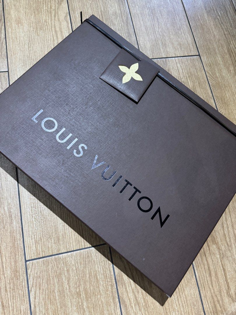 Authentic LV @vic limited Christmas calendar gift box, Luxury, Accessories  on Carousell