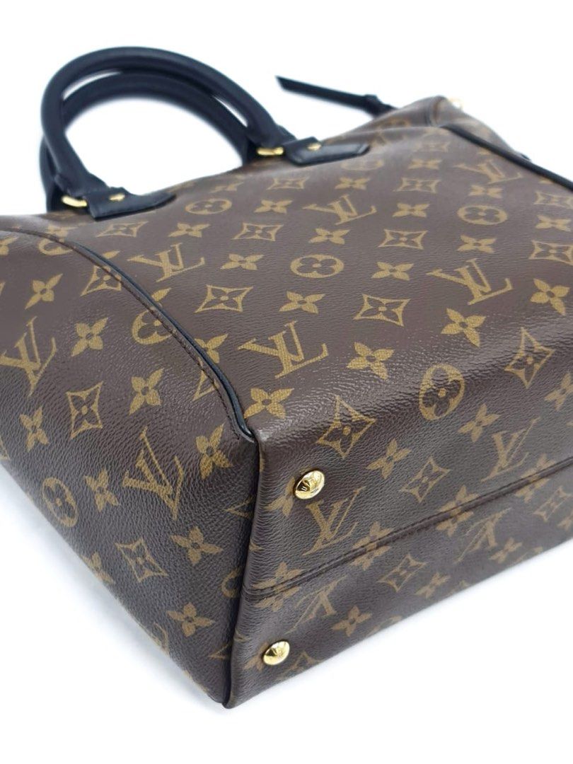 Tournelle bag in brown monogram canvas Louis Vuitton - Second Hand / Used –  Vintega