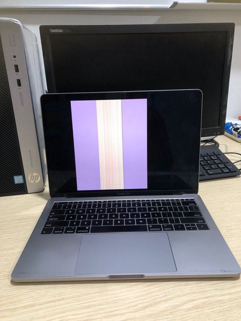 MacBook Pro 2017 (A1708,13-inch) SSD 512Gb, screen faulty