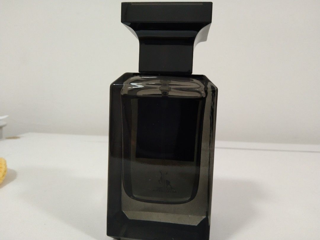 Maison alhambra woody oud, Beauty & Personal Care, Fragrance ...