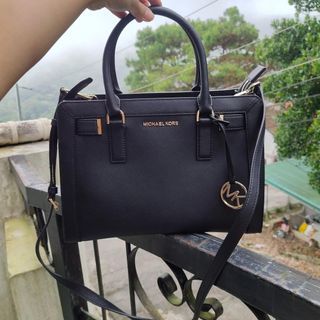 MK tote bag sale Original, Luxury, Bags & Wallets on Carousell