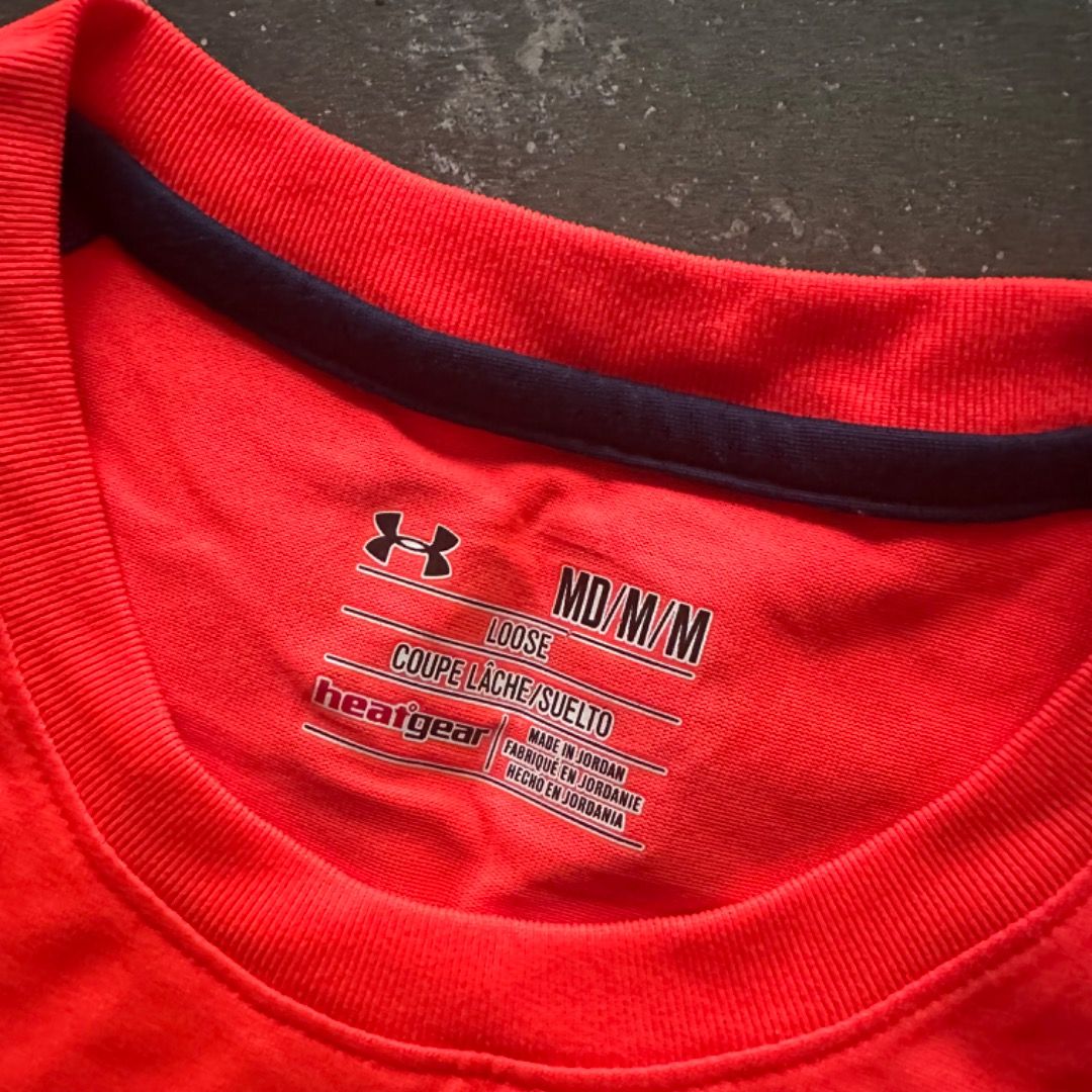 Under armour heatgear shirts loose on sale