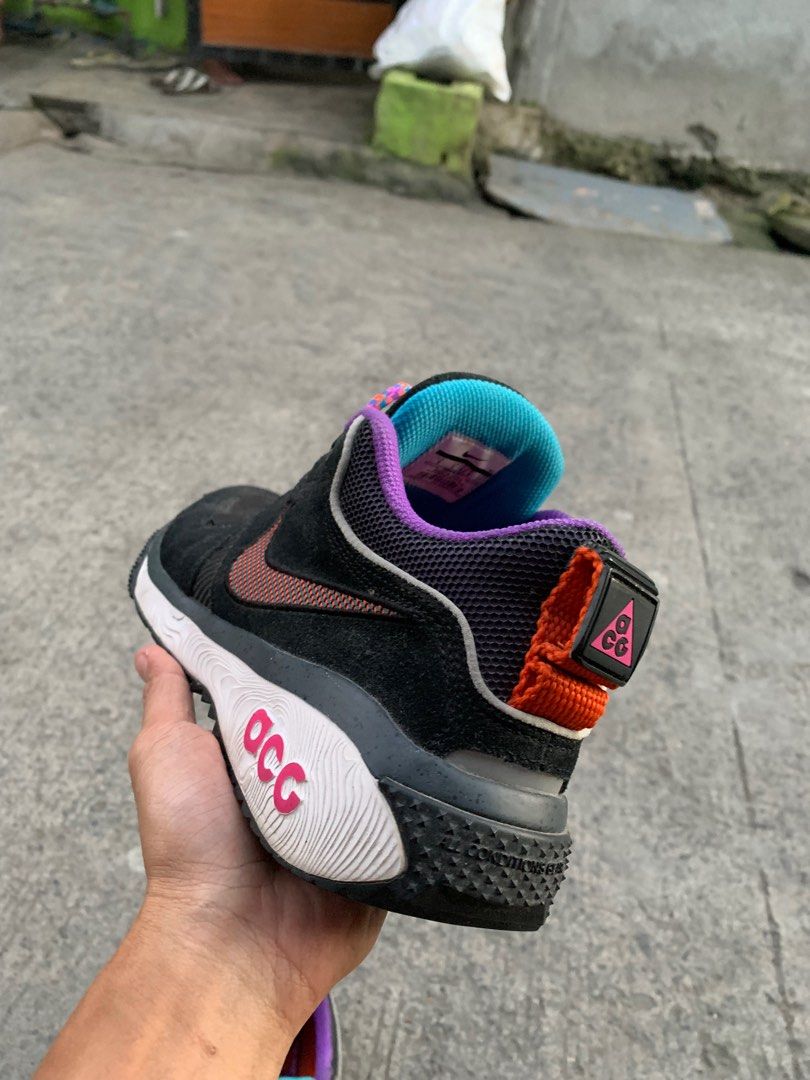 Nike acg dog mountain on feet top