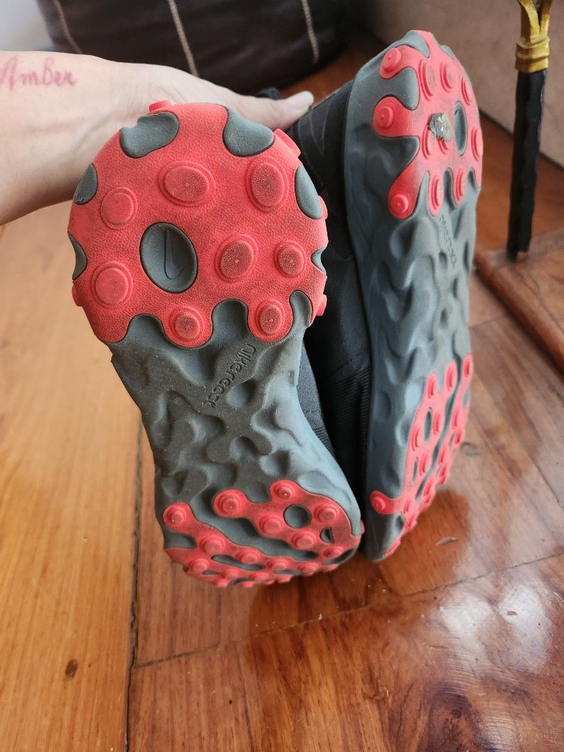 Nike react 54 top