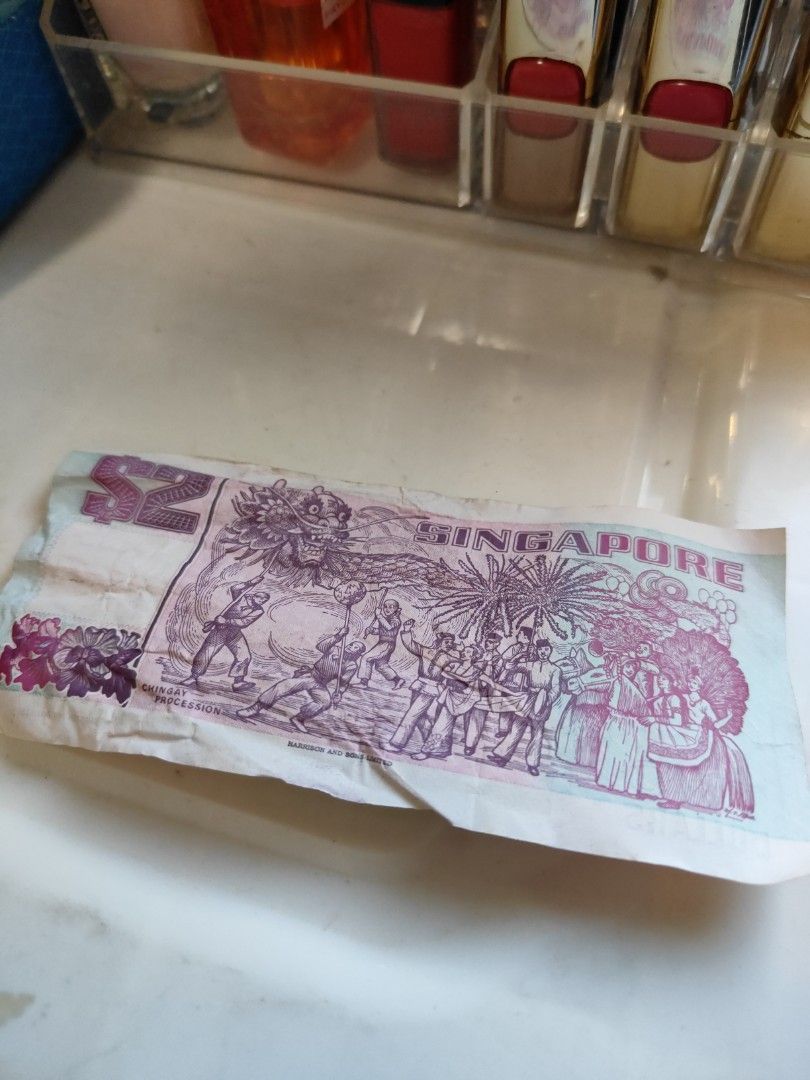 Old Notes (Category: Currency) located in Singapore. Submitted by suriyanisudri (Listing ID 1262669425, Image 2). Description: i hve 30 pcs.
