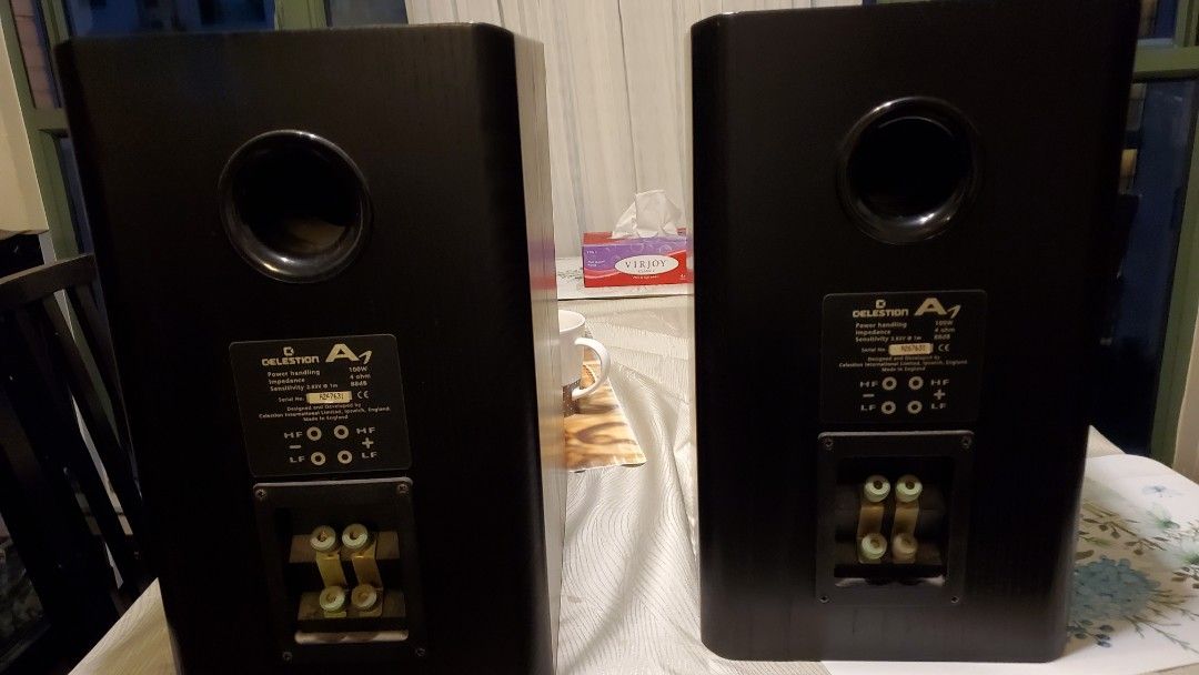 One pair of Celestion A1 loudspeakers Soundbar
