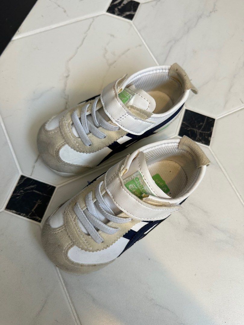 Onitsuka Tiger Sneakers (Category: Babies & Kids Fashion) located in Singapore. Submitted by wordsofamanda (Listing ID 1262692395, Image 2). Description: US7 EURO23.5 14.5cm .