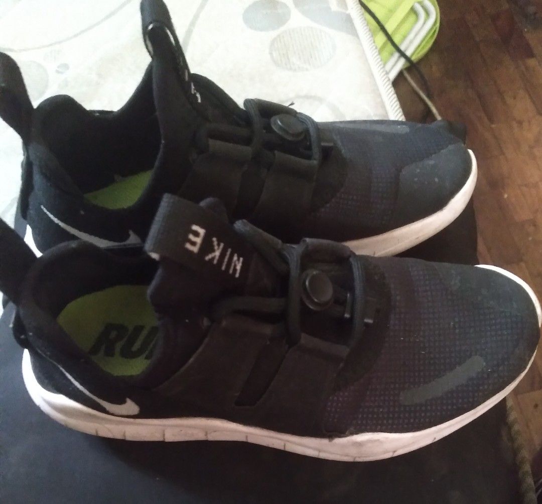 Free rn commuter 2018 outlet women's black and white