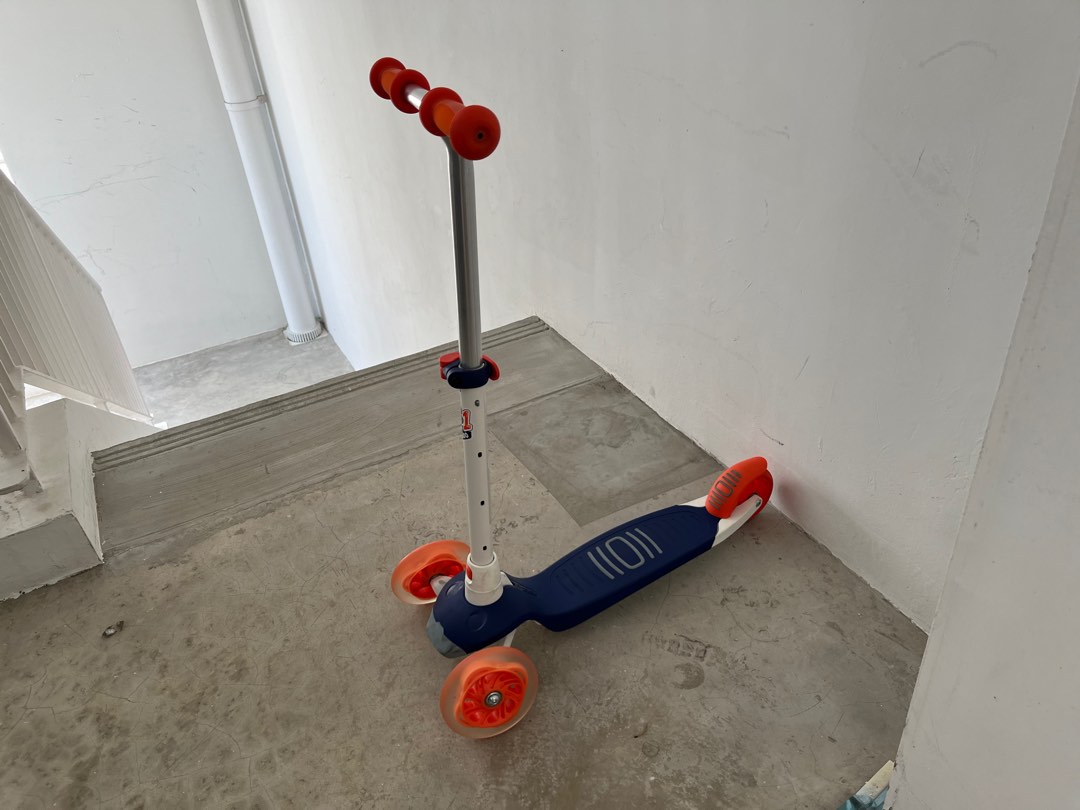 Oxelo scooter B1 500, Sports Equipment, Other Sports Equipment and ...