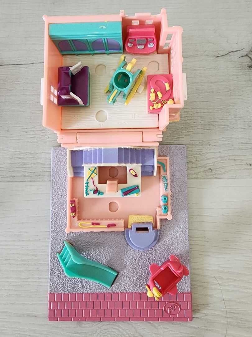 Polly Pocket Vintage House