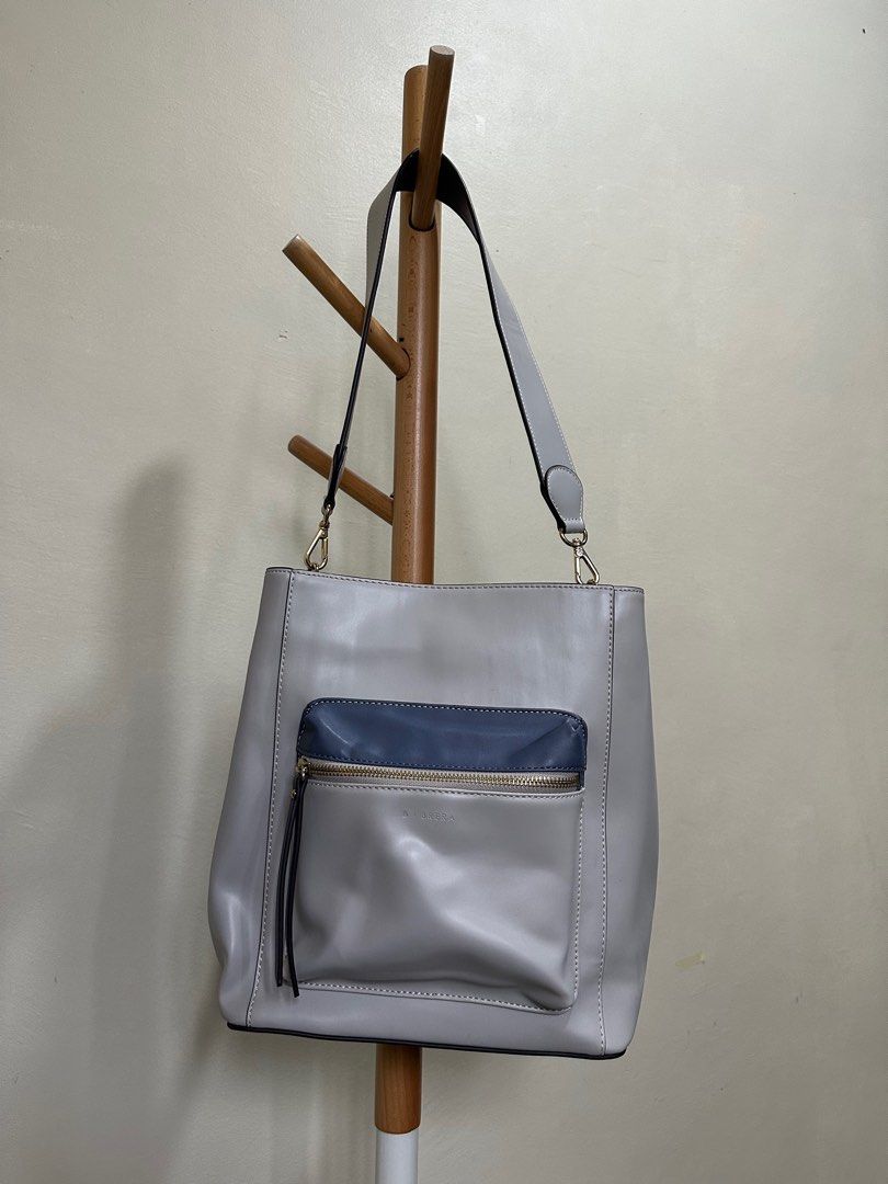 Preloved Branded Bag BRERA.Buy our BrandNew Clothes for a