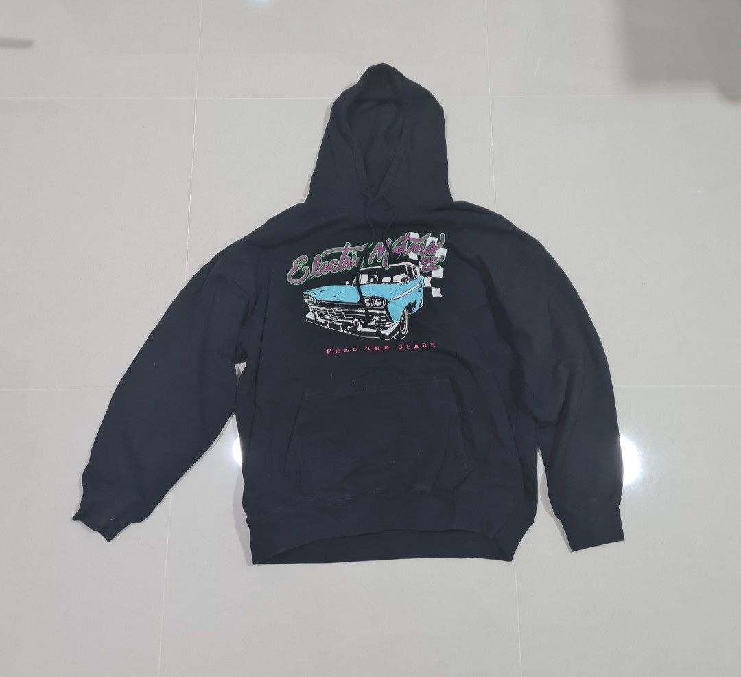 Pre Owned Brandy Melville Electric Motors 72 Feel The Spark Hoodie