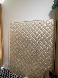 (Category: ) located in . Submitted by _lovethrifting (Listing ID 1262693274, Image 1). Description: .