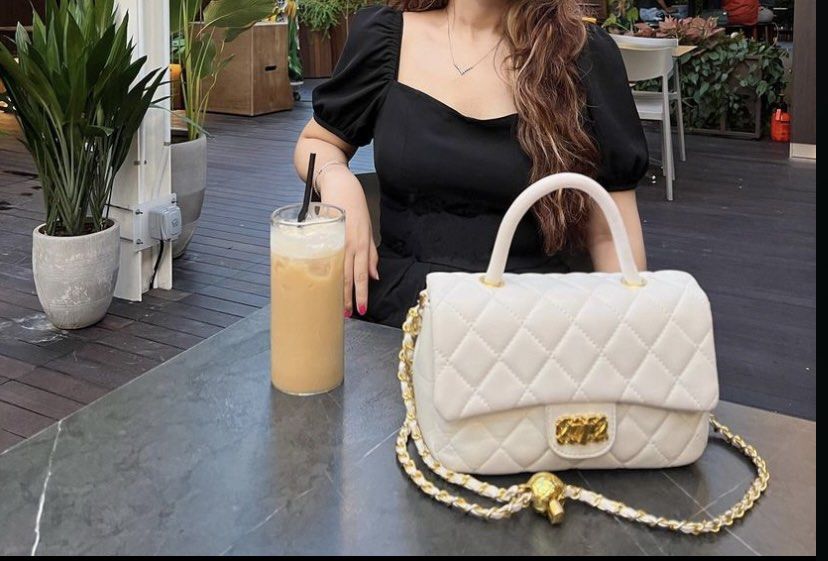 Pretty Quilted White purse