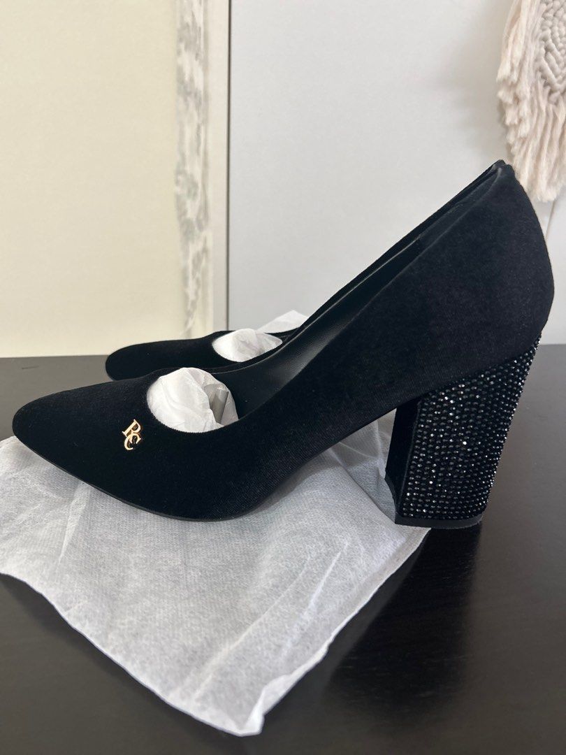 Zalora black new arrivals heels