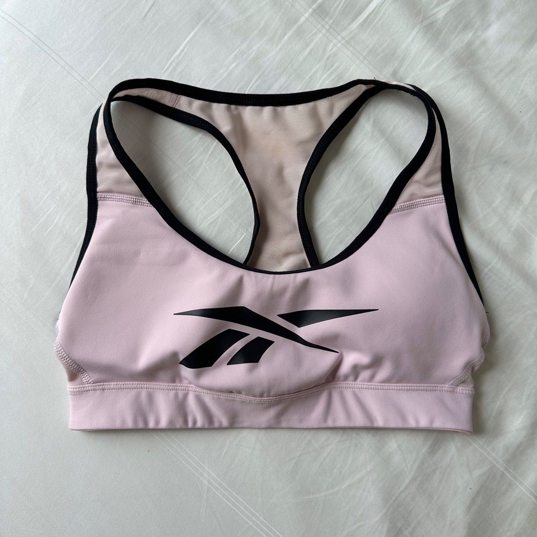 Reebok thong, Women's Fashion, Activewear on Carousell