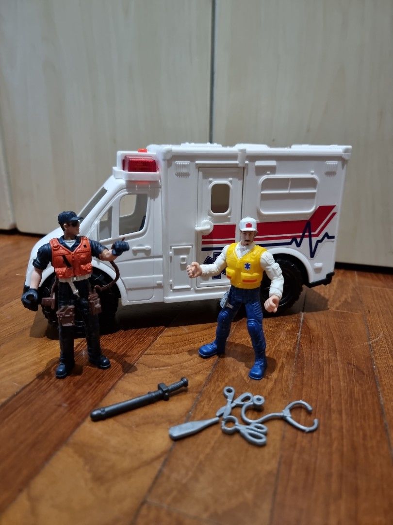Ambulance playset deals
