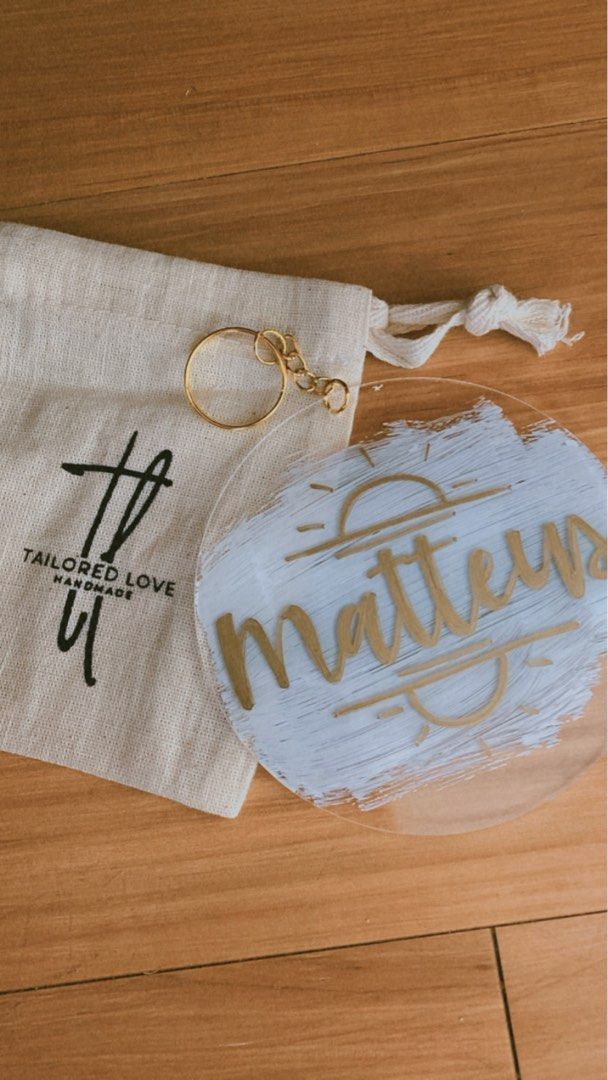 Custom on sale round keychains