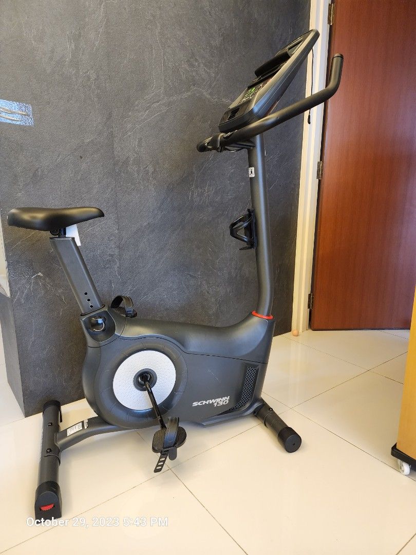 Schwinn 130 upright deals bike no resistance