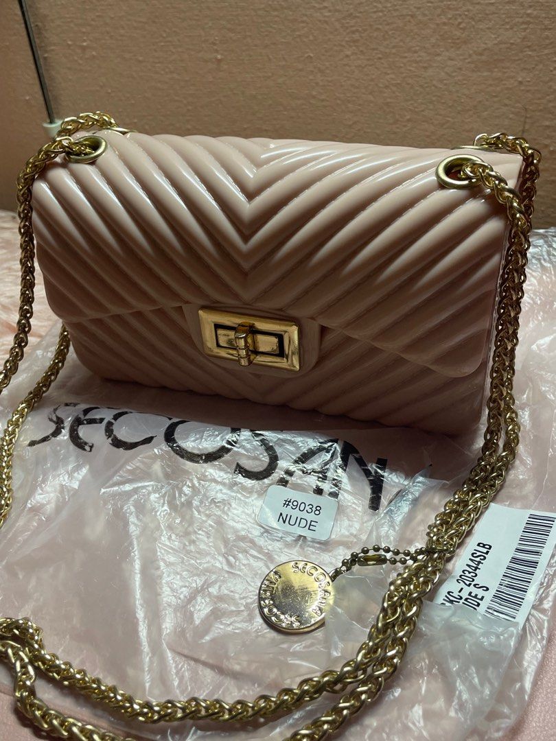 SECOSANA Two-Way Silicone Bag in Light Pink (Category: Luxury Bags & Wallets) located in Quezon City. Submitted by annicarts (Listing ID 1262673130, Image 1). Description: - Brand New - Never been used -Silicone bag .